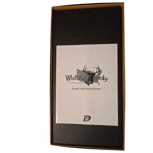 MONOPOLY WHITETAILOPOLY BOARD GAME THE HUNT HAS BEGUN 100% COMPLETE WHITETAIL - Picture 5 of 9